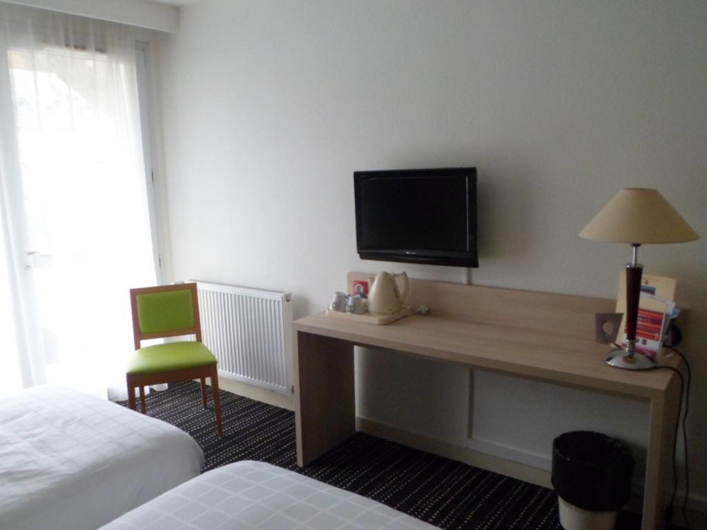 Brit Hotel Confort Le Limouzi Тюл Екстериор снимка