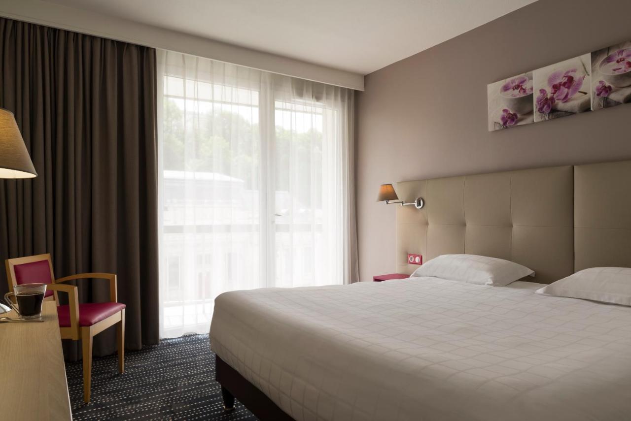 Brit Hotel Confort Le Limouzi Тюл Екстериор снимка